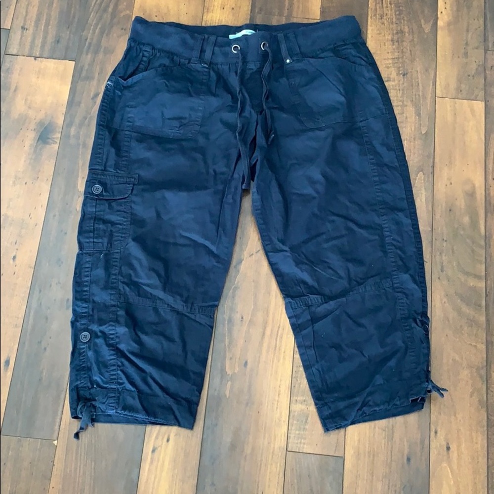 Maurice crop navy